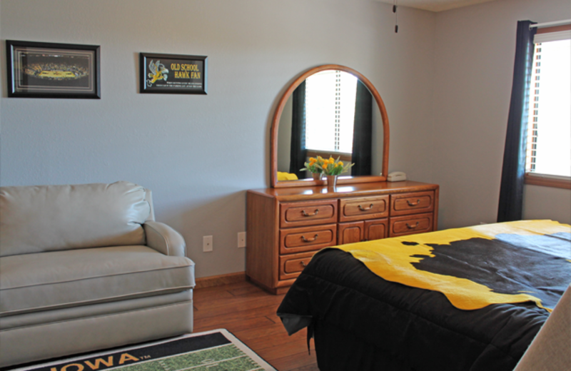 Rental bedroom at Treehouse on the Lake.