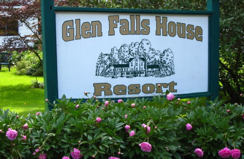 Welcome to Glen Falls House