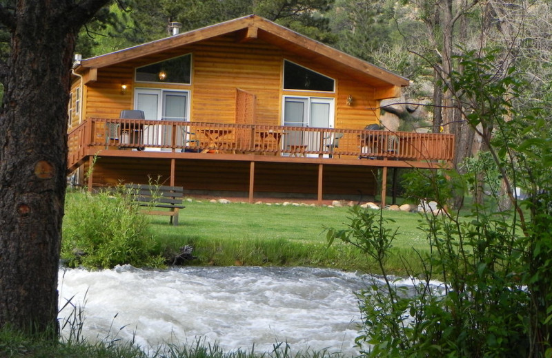 Cabin by the river at Riverview Pines.