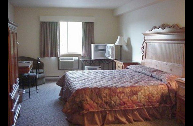 Guest room at Evergreen Inn.