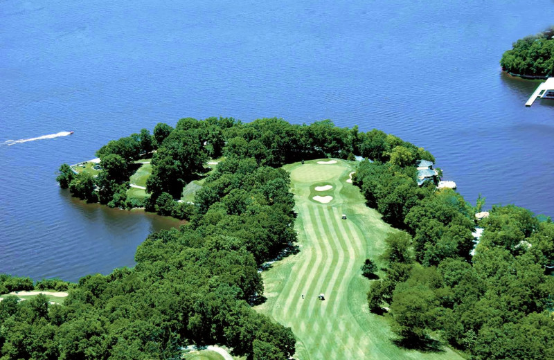 Golf course near Your Lake Vacation/Al Elam Property Management.