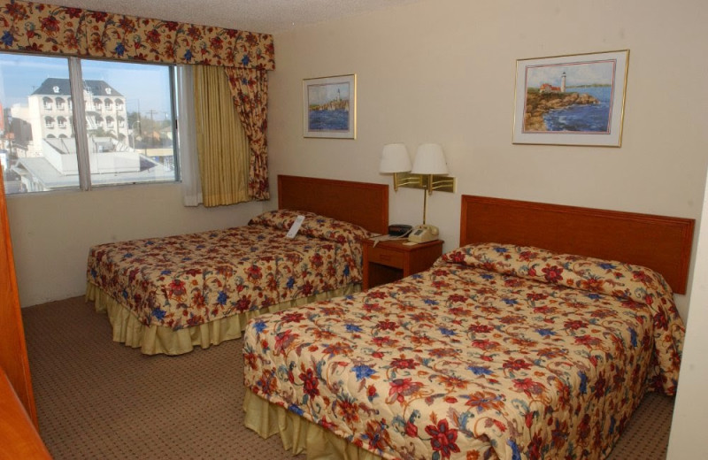 Guest room at Vagabond Inn Long Beach.