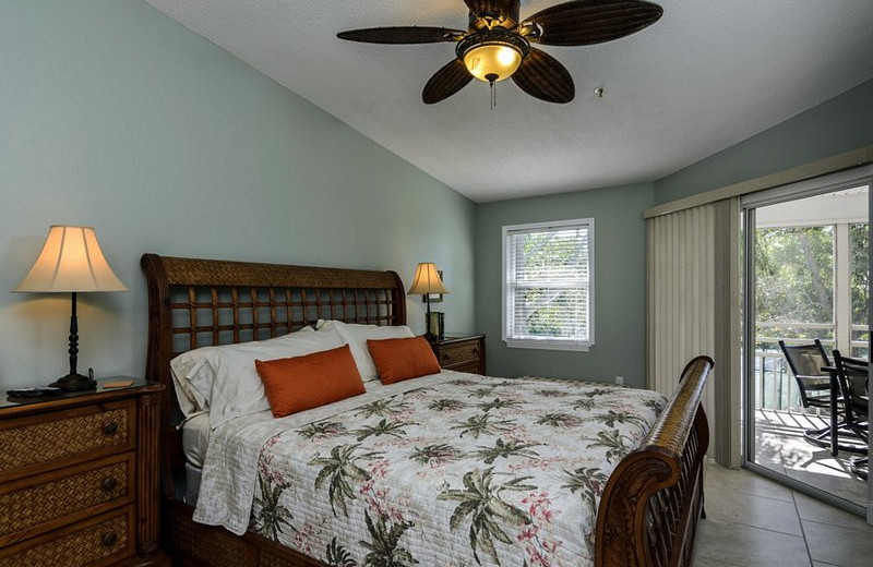 Rental bedroom at beachrentals.mobi. LLC.