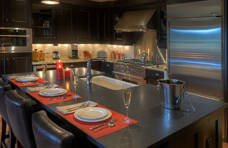 Rental kitchen at Edgemont Condominiums.