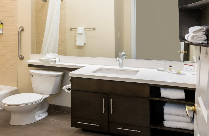 Guest bathroom at Candlewood Suites - Stevensville.