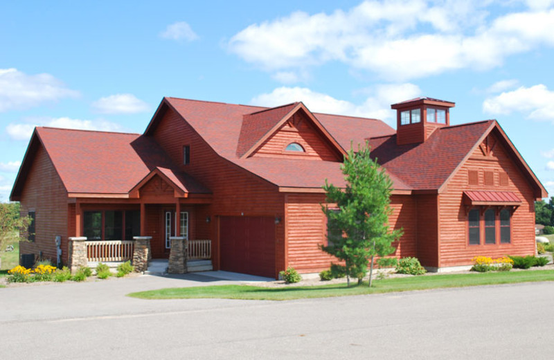 Exterior view at A-Ga-Ming Golf Resort.