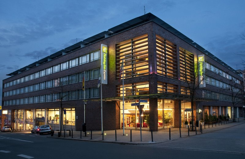 Exterior view of Holiday Inn Express Essen - City Centre.