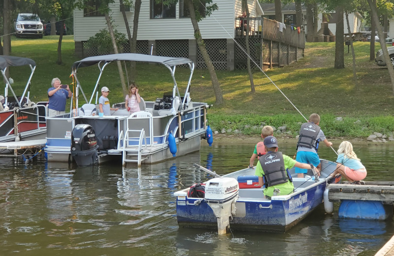 Boat rentals at Riverside Resort.