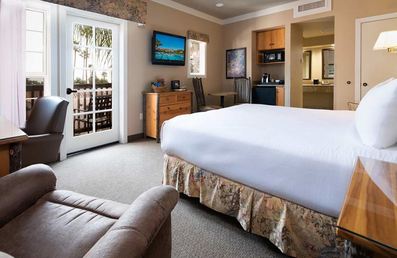 Guest room at Harris Ranch Inn and Restaurant.