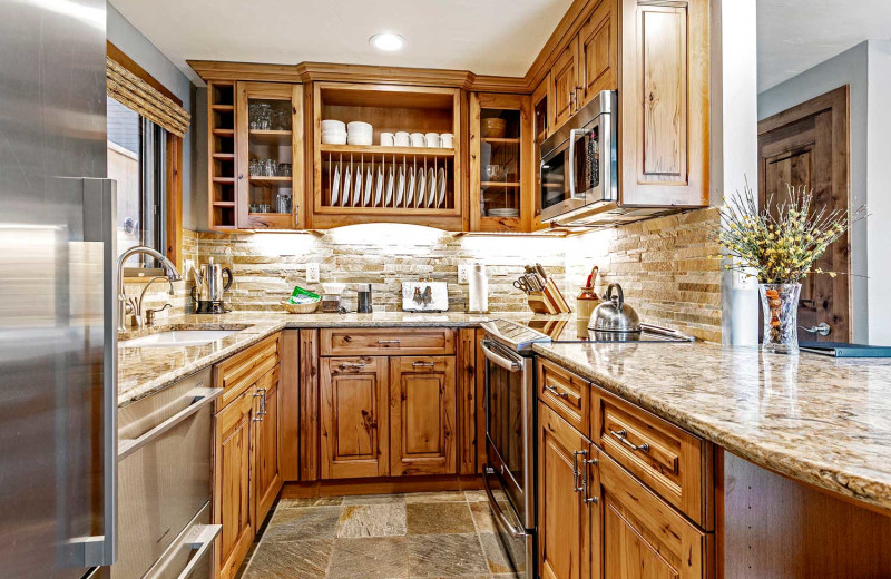 Guest kitchen at Antlers at Vail.