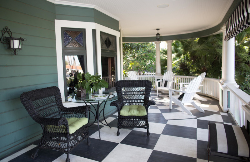 Patio at Christmas House B 