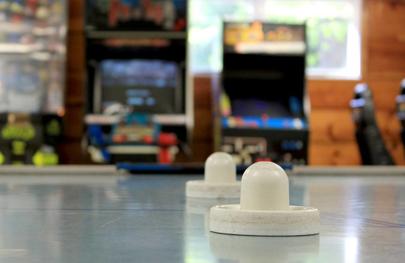 Game room at Mi-Te-Jo Campground.