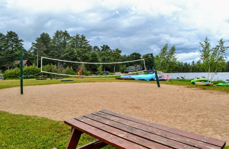 Rental volleyball court at Lakeland Rental Management.