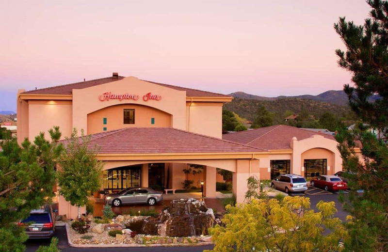 Exterior view of Hampton Inn Prescott.