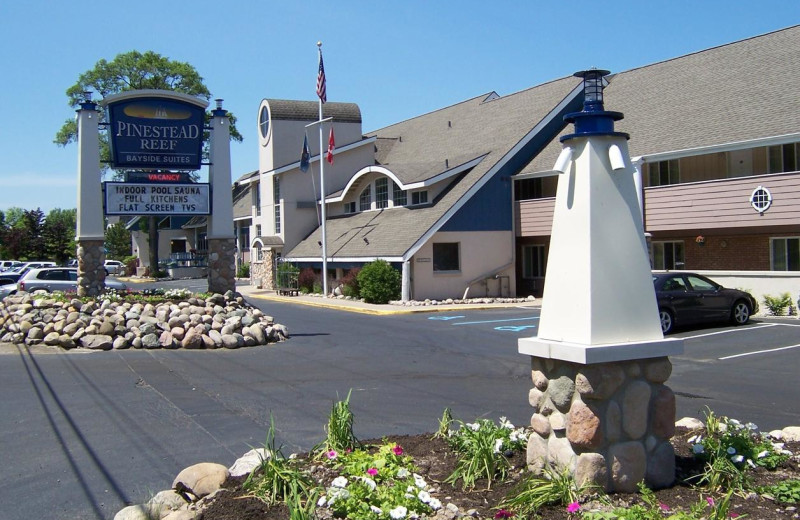 Exterior view of Pinestead-Reef Resort.