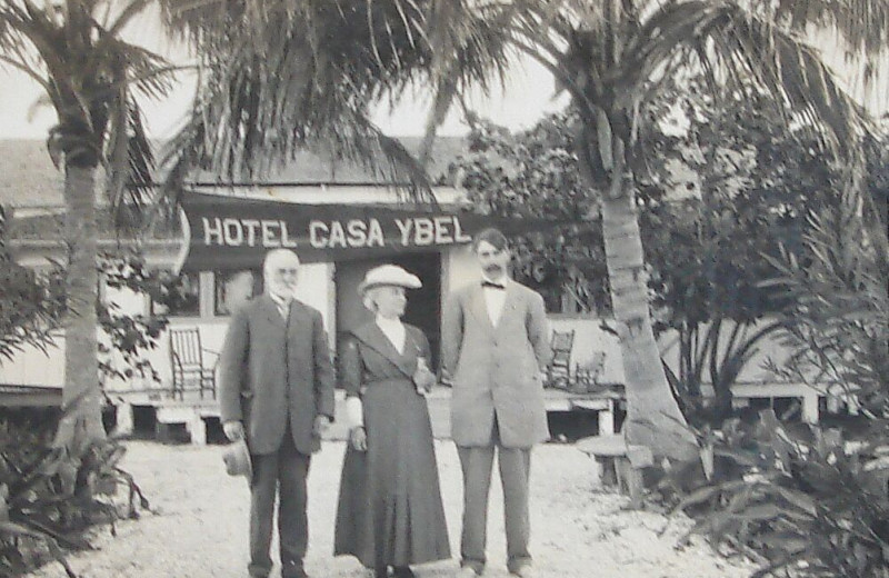 Historic photo of family at Casa Ybel Resort.