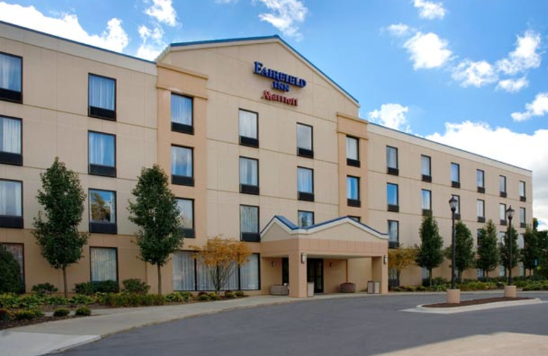 Exterior view of Fairfield Inn Ann Arbor.