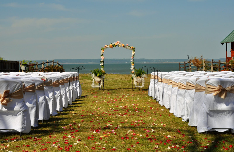 Wedding ceremony at Willow Point Resort.