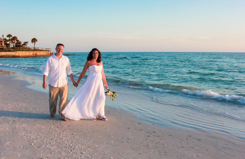 Beach weddings at Tropical Shores Beach Resort.