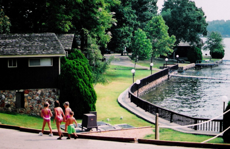 Exterior view of Lakeview Resort - Lake of the Ozarks.