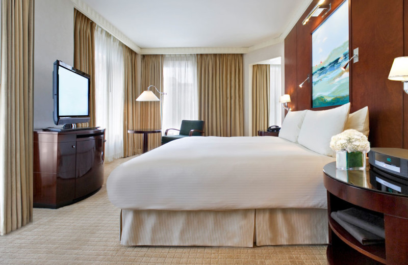 Guest bedroom at Sofitel Washington D.C. Lafayette Square.