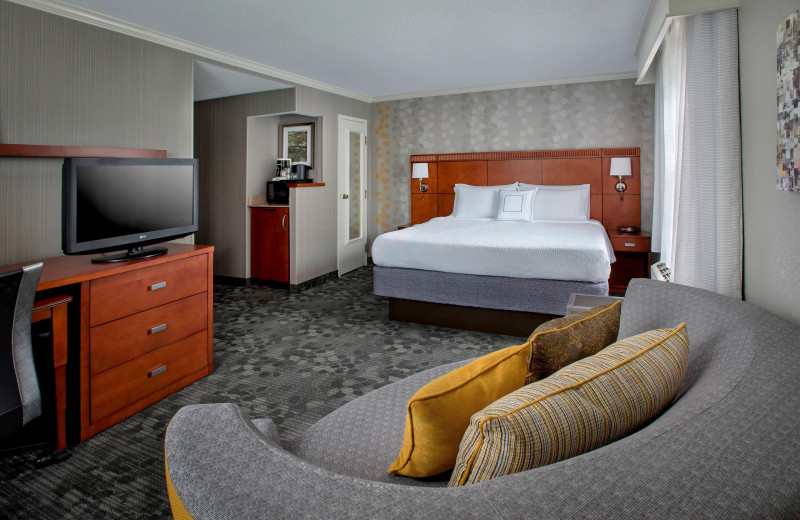 Guest room at Courtyard by Marriott Tinton Falls.