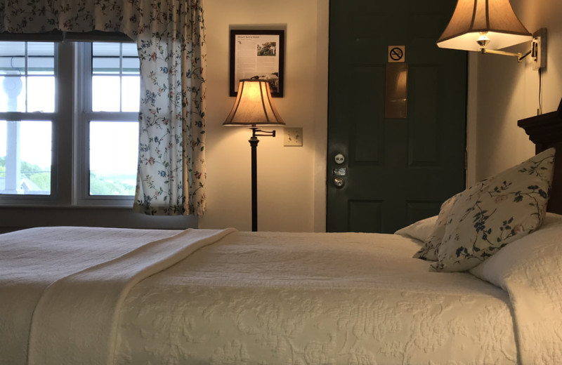 Guest room at Mount Battie Motel.