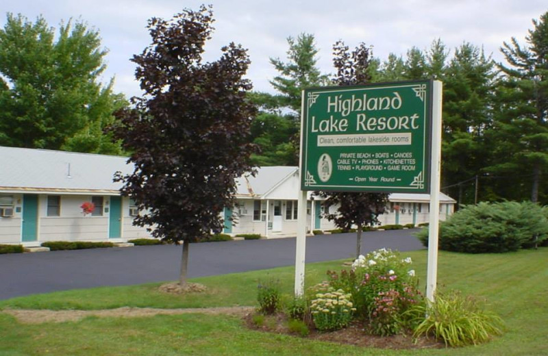 Exterior view of Highland Lake Resort.