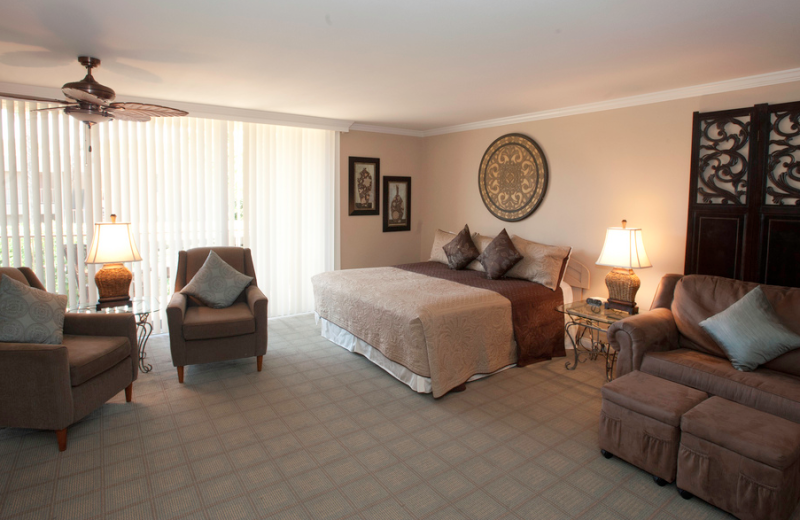 Guest room at Shadow Mountain Resort & Club.