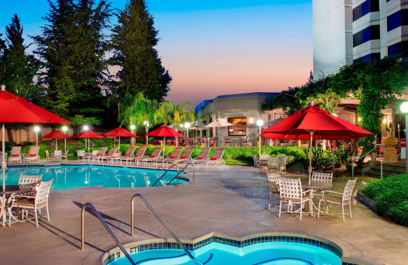 Outdoor pool at Sacramento Marriott Rancho Cordova.