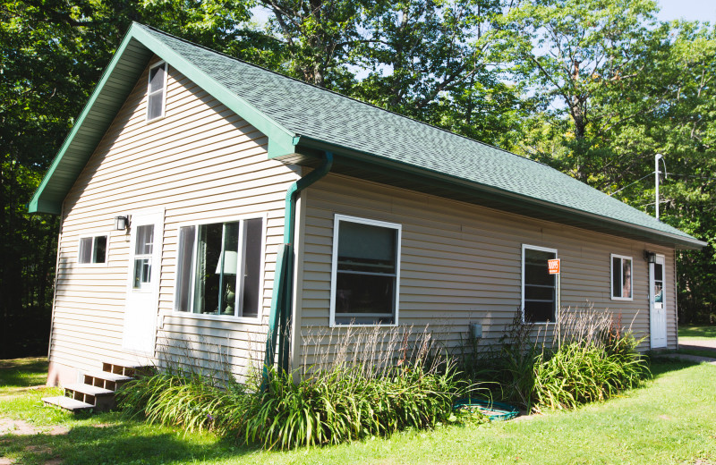 Cottage exterior at Mission Springs Resort.