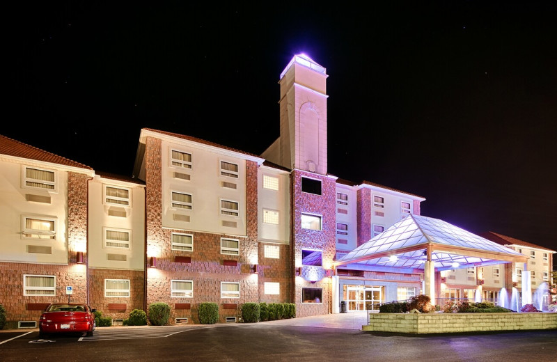 Exterior view of BEST WESTERN PLUS Sandusky Hotel 