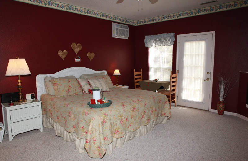 Guest room at The Inn at Harbour Ridge.