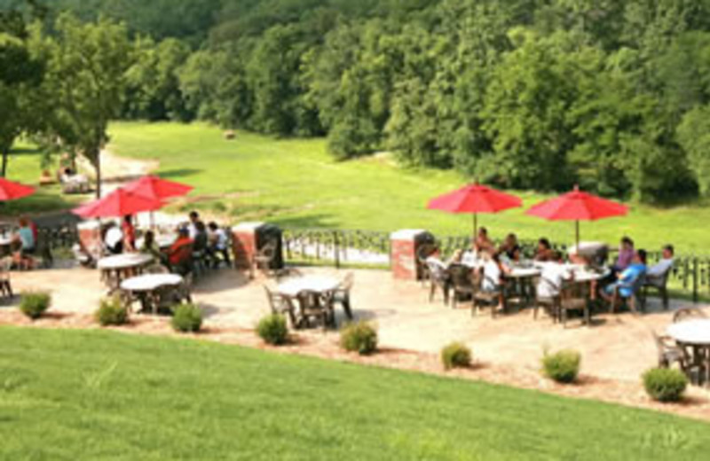 Outside Dining at Dogwood Hills Golf Resort