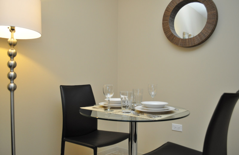 Book Now: 888.761.RENT or 001.312.242.1625