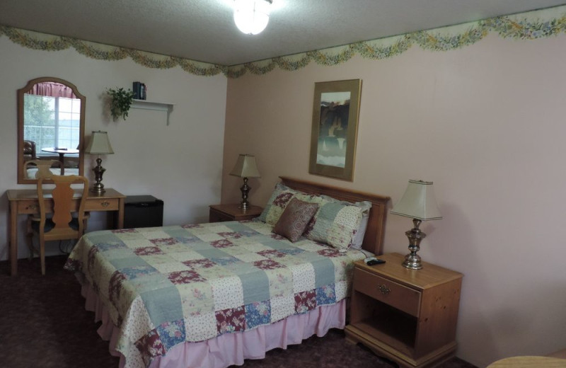 Guest room at Sweet Breeze Inn.