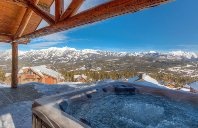 Rental hot tub at Moonlight Rentals in Big Sky.