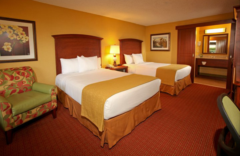 Double bedroom at Rosen Inn at Pointe Orlando.