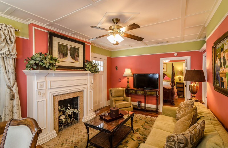 Guest living room at Casablanca Inn.