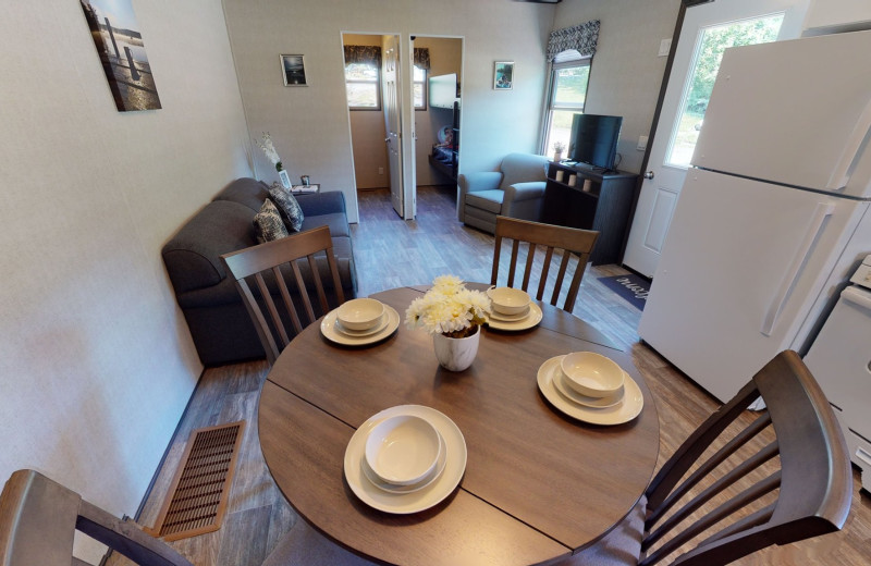 Cabin dining room at Bonnie Lake Resort.
