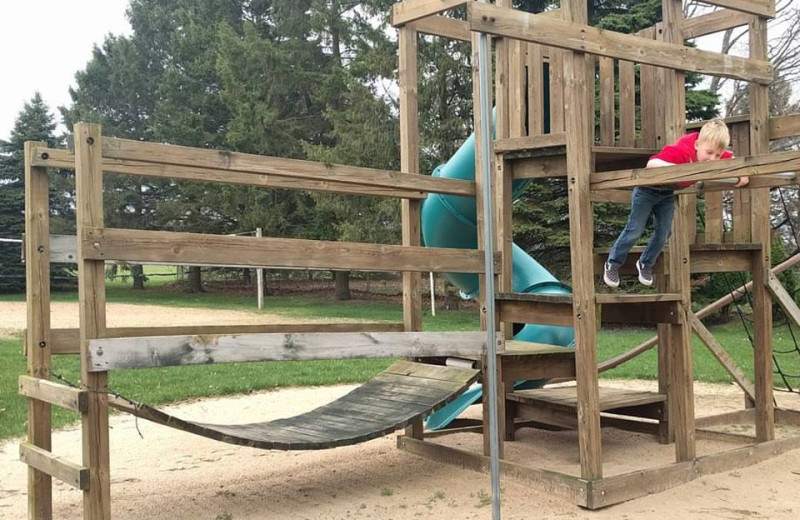 This kid and family friendly inn welcomes large families and small to stay and make memories.
