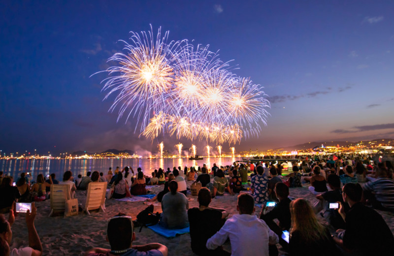 Lake fireworks at The Depe Dene Resort.