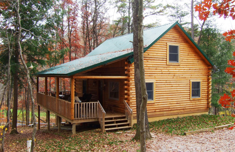 Cabin exterior at Creeks Crossing Cabins.