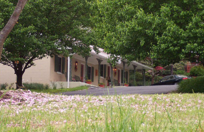 Cottage exterior at Mountain Aire Cottages & Vacation Rentals.