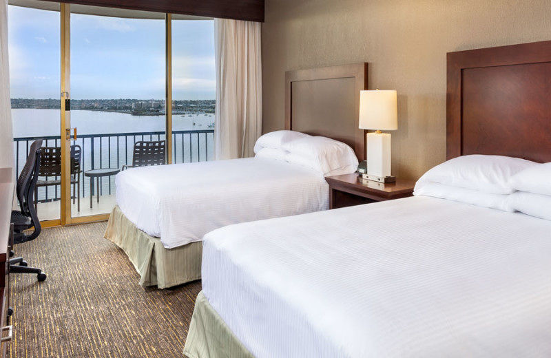 Guest Room at Wyndham San Diego Bayside