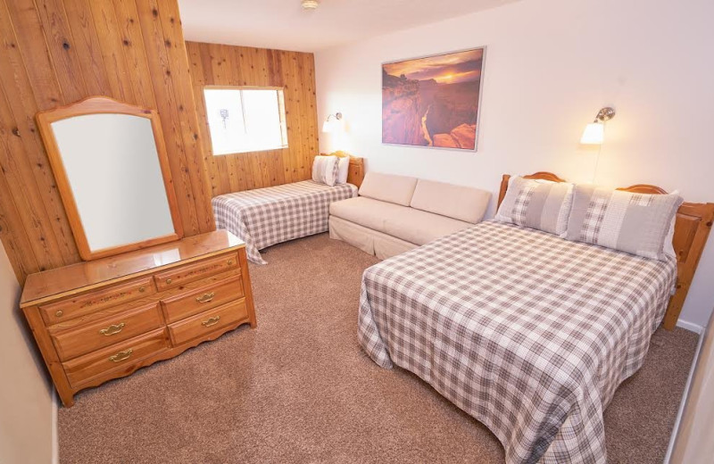 Guest room at Chateau Aprés Lodge.
