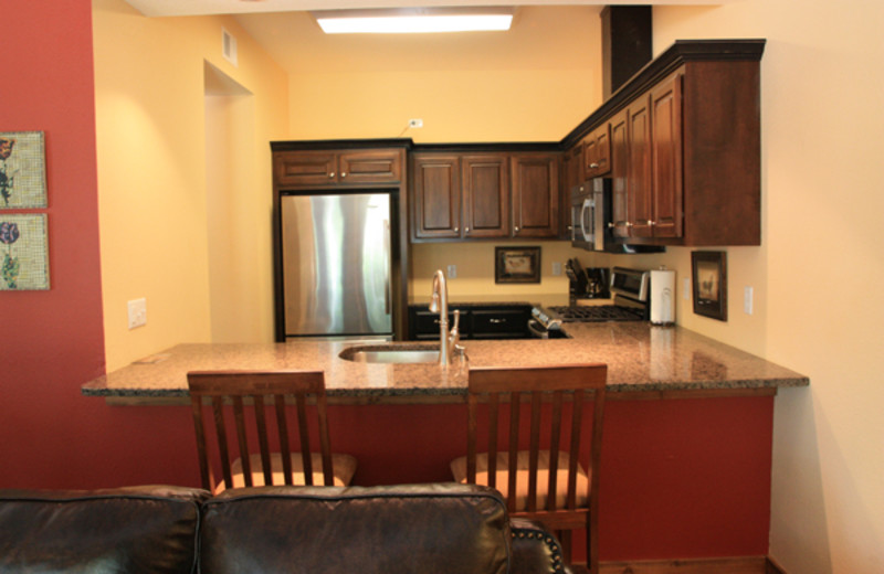 Condo kitchen at Highland Rim Retreats.