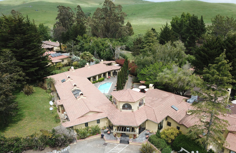 Exterior view of Sonoma Coast Villa & Spa Resort.