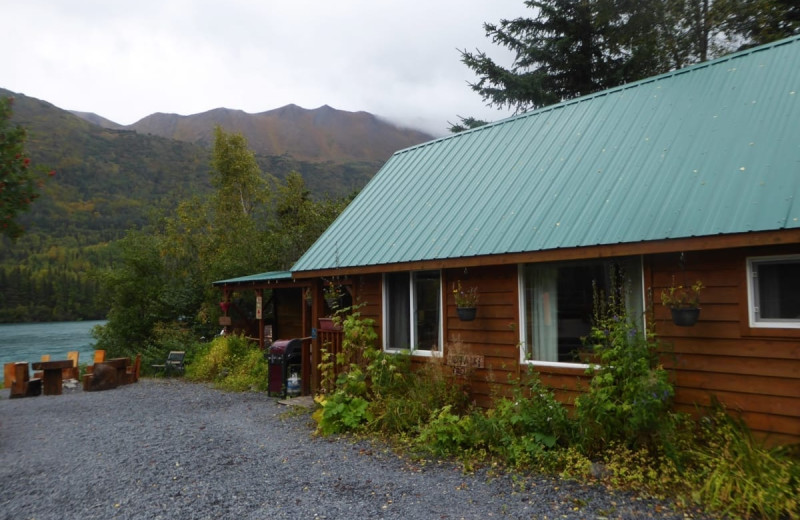 Cabin exterior at Kenai River Drifter's Lodge.