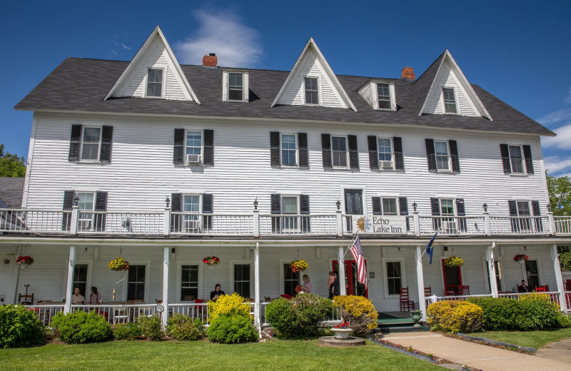 Exterior view of Echo Lake Inn.